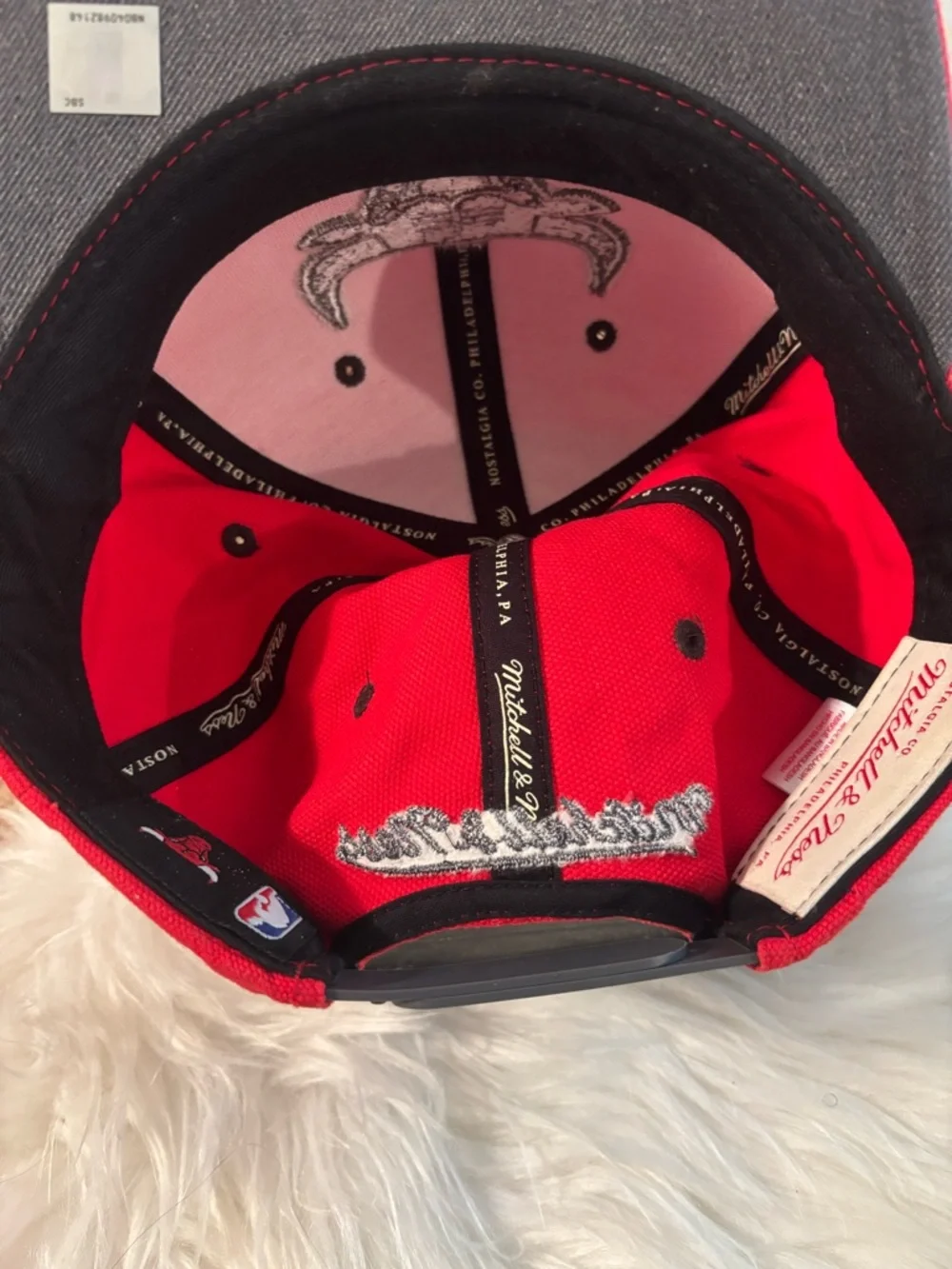 Mitchell & Ness Red and Black Snapback Cap with Embroidered Detail